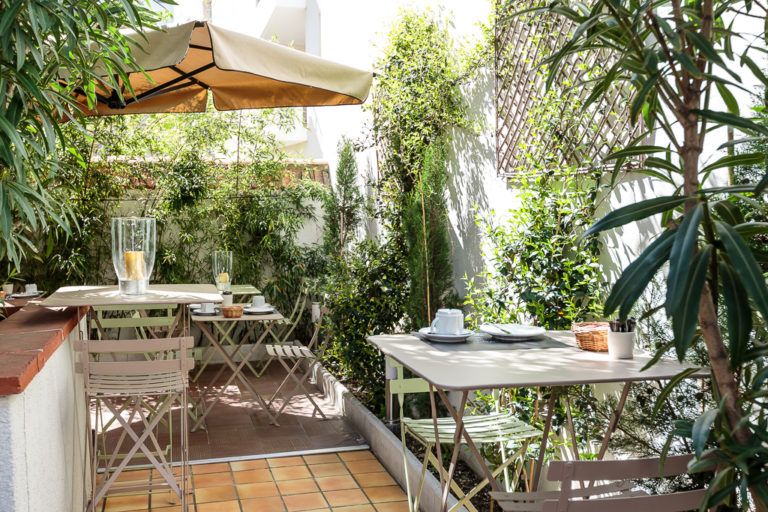 Hotel Alize Toulouse Terrasse Minimes avec le soleil